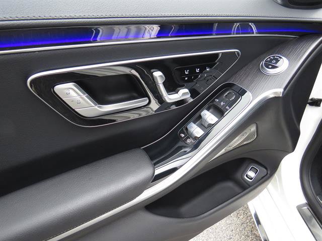 Certified 2022 Mercedes-Benz S 500 4MATIC w/ AMG Line Package image 9