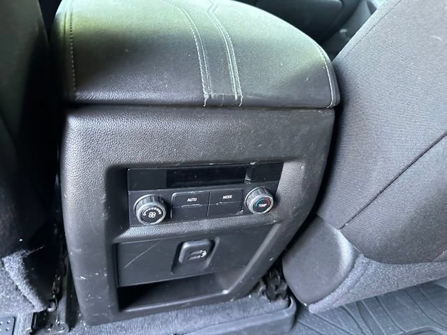 Used 2023 Chevrolet Traverse LT w/ LPO, Floor Liner Package AWD/4WD image 17
