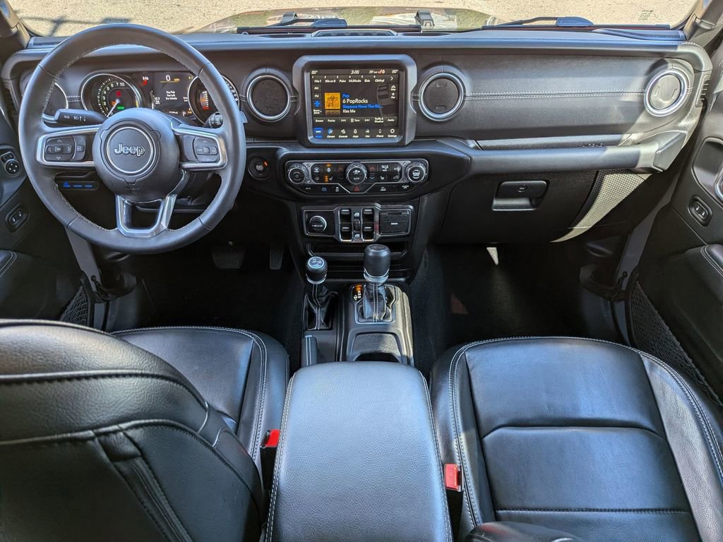 Used 2023 Jeep Wrangler Unlimited Sahara w/ Cold Weather Group AWD/4WD image 19