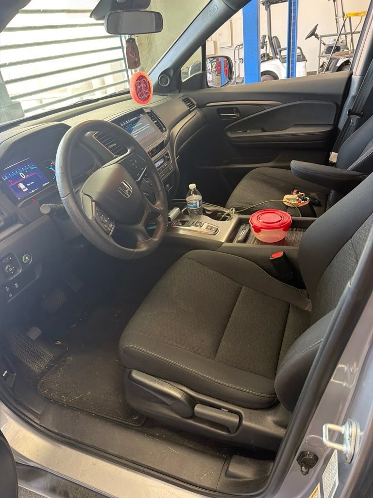 Used 2021 Honda Passport Sport image 2