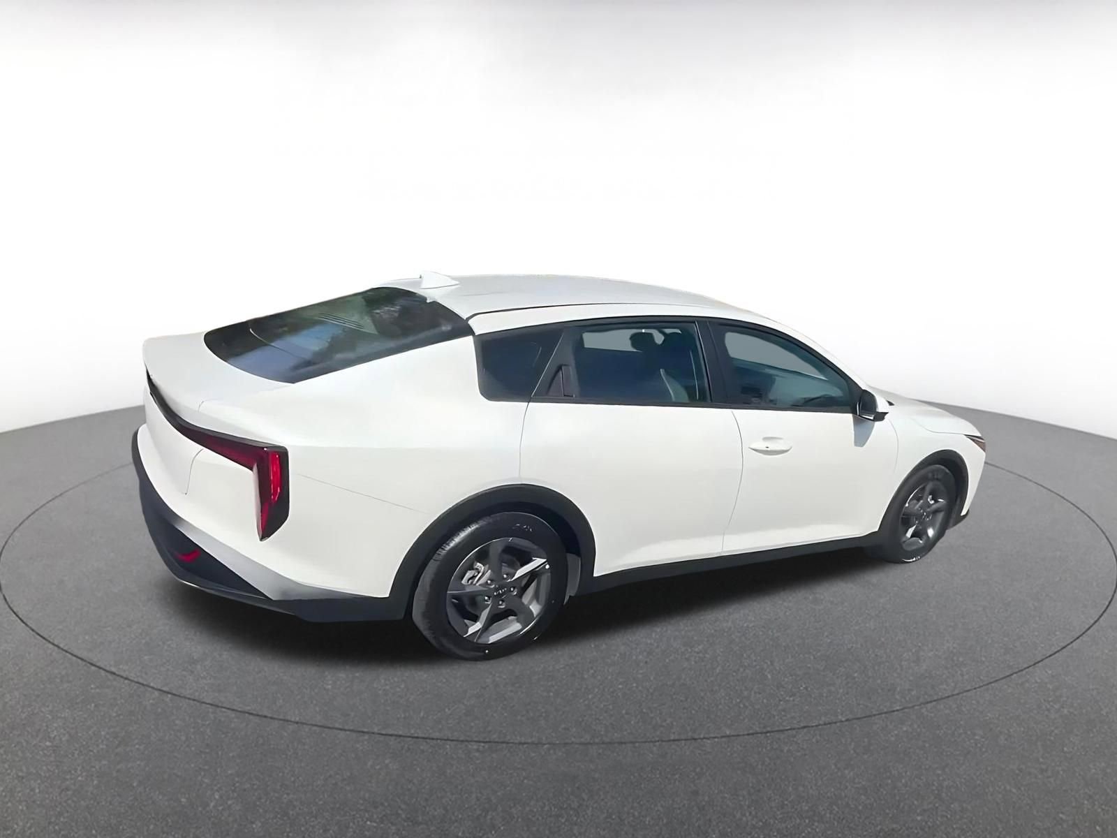 Used 2025 Kia K4 FWD image 15