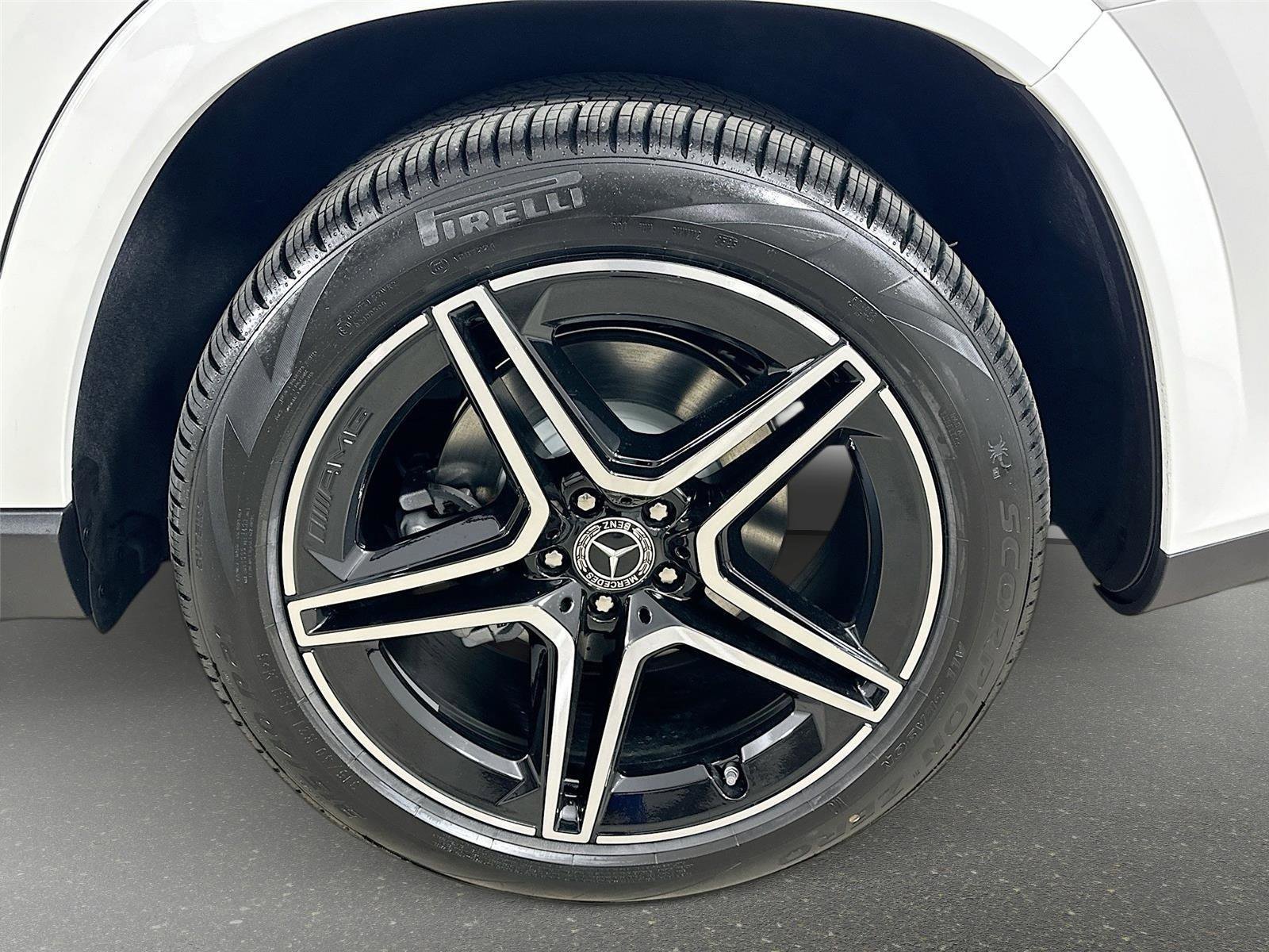 Certified 2026 Mercedes-Benz GLS 450 4MATIC image 39