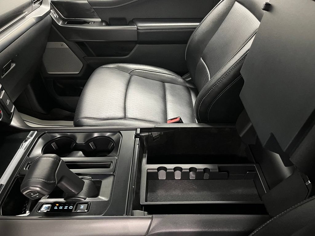 Used 2025 Ford F150 Lariat AWD/4WD image 40