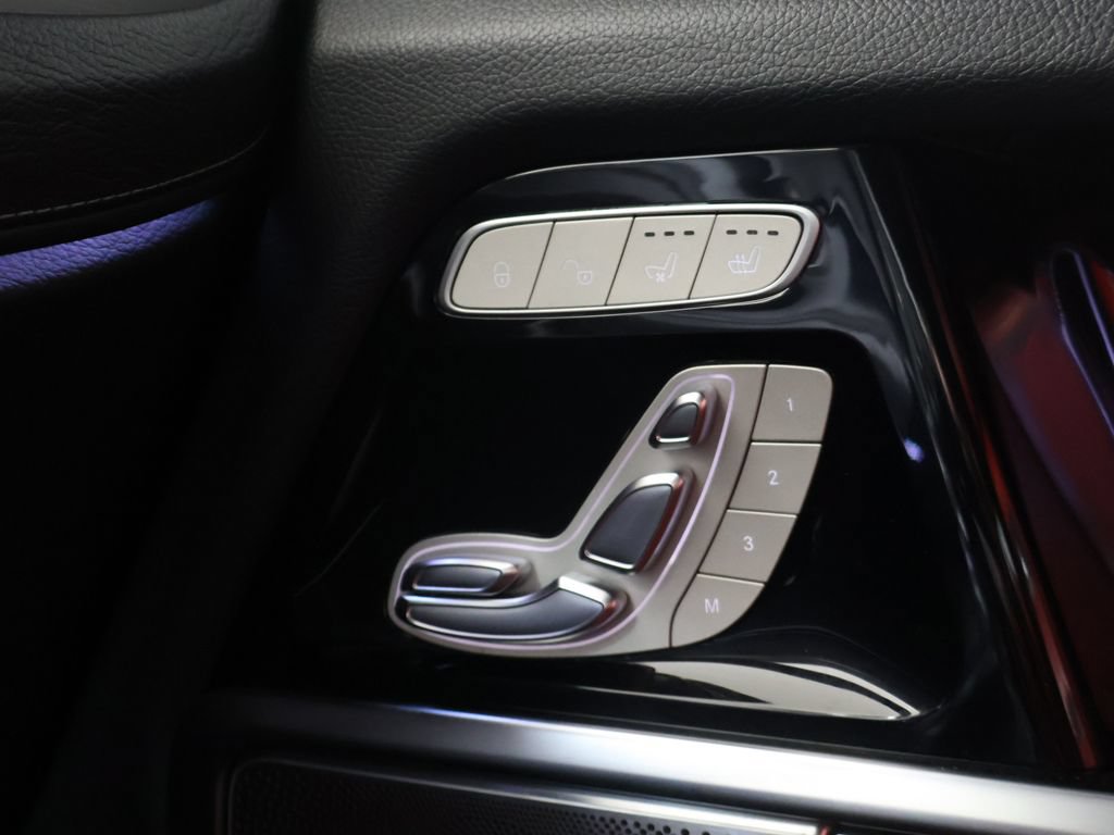 Used 2020 Mercedes-Benz G 63 AMG 4MATIC w/ Seat Comfort Package image 60