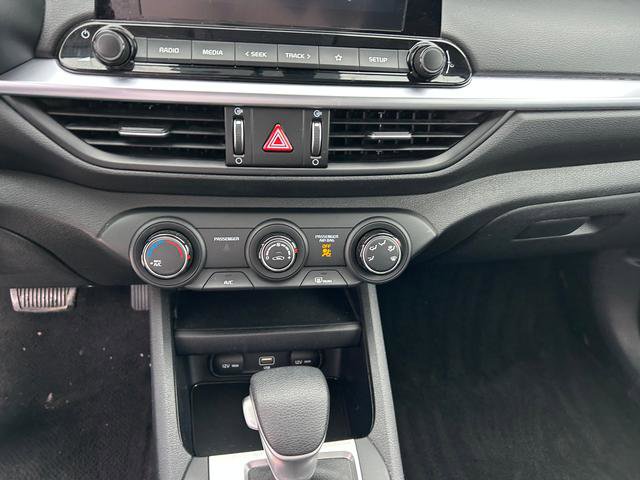 Certified 2022 Kia Forte LXS image 19