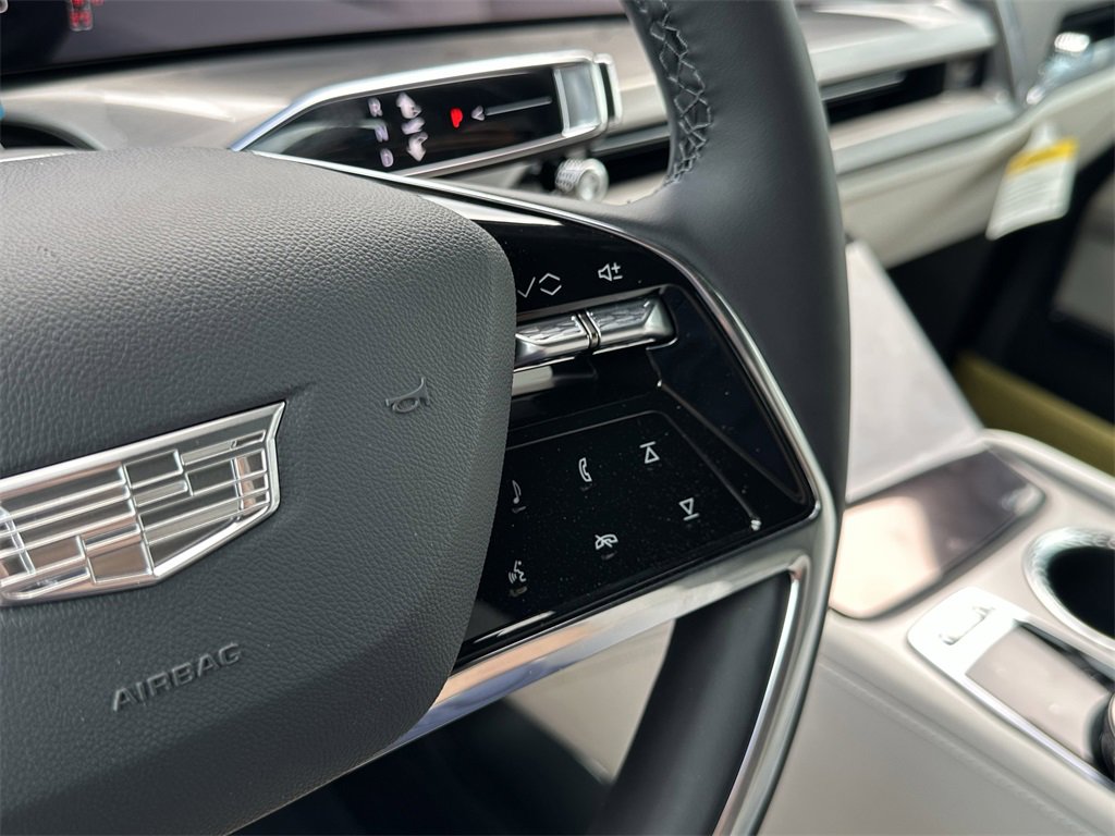 New 2026 Cadillac Vistiq Sport image 18
