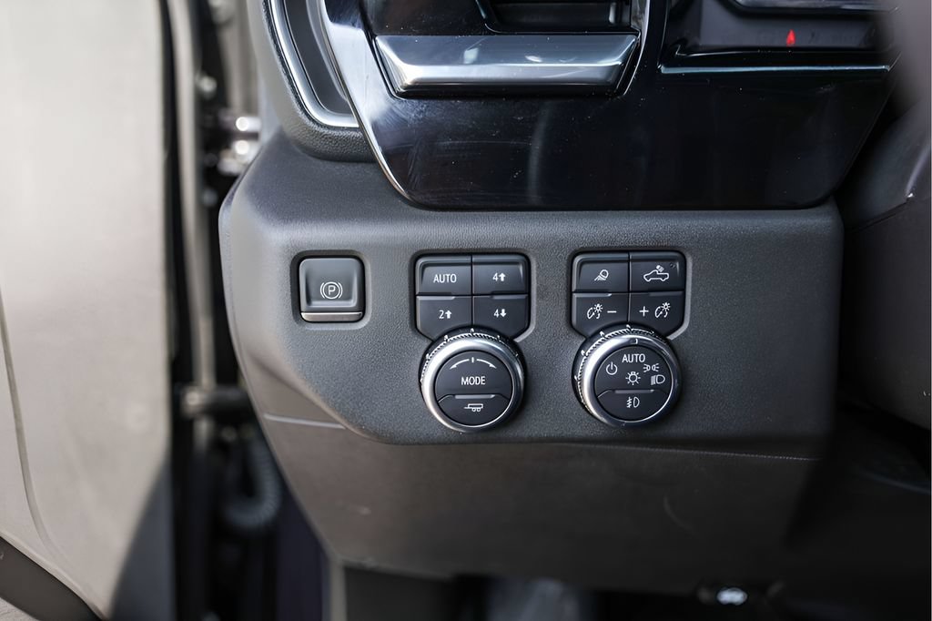 Used 2023 GMC Sierra 1500 SLT w/ SLT Premium Package AWD/4WD image 18