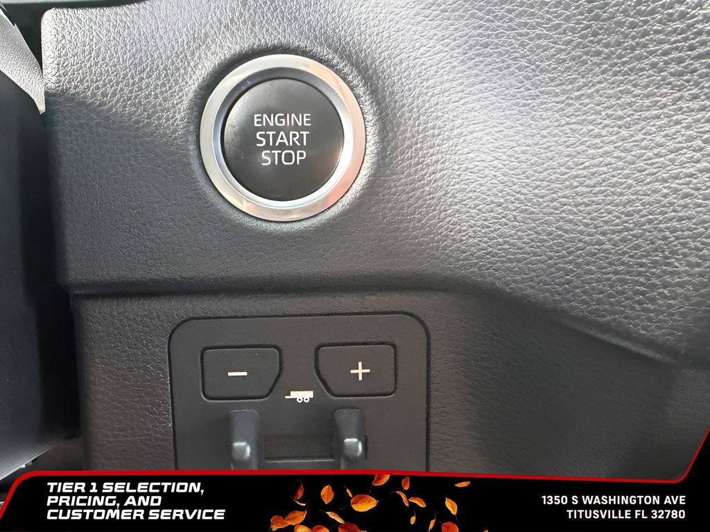 Used 2022 Toyota Tundra SR5 AWD/4WD image 28