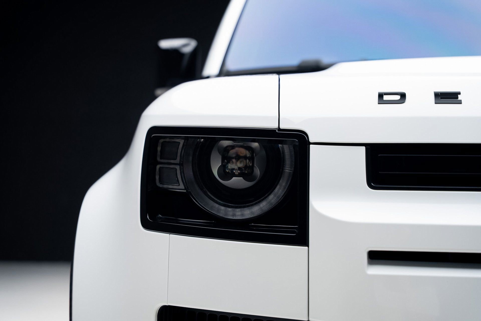 Used 2021 Land Rover Defender 110 S image 8