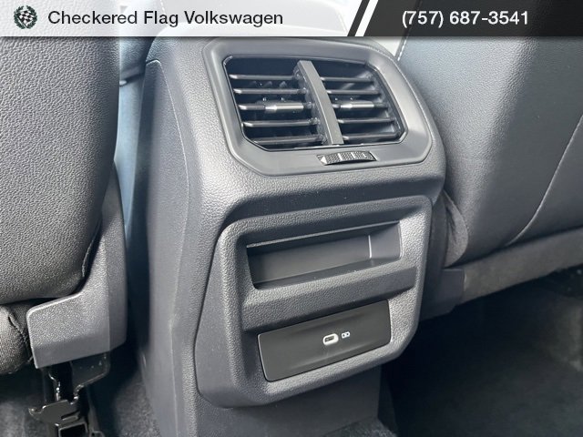 New 2025 Volkswagen Taos SE image 52