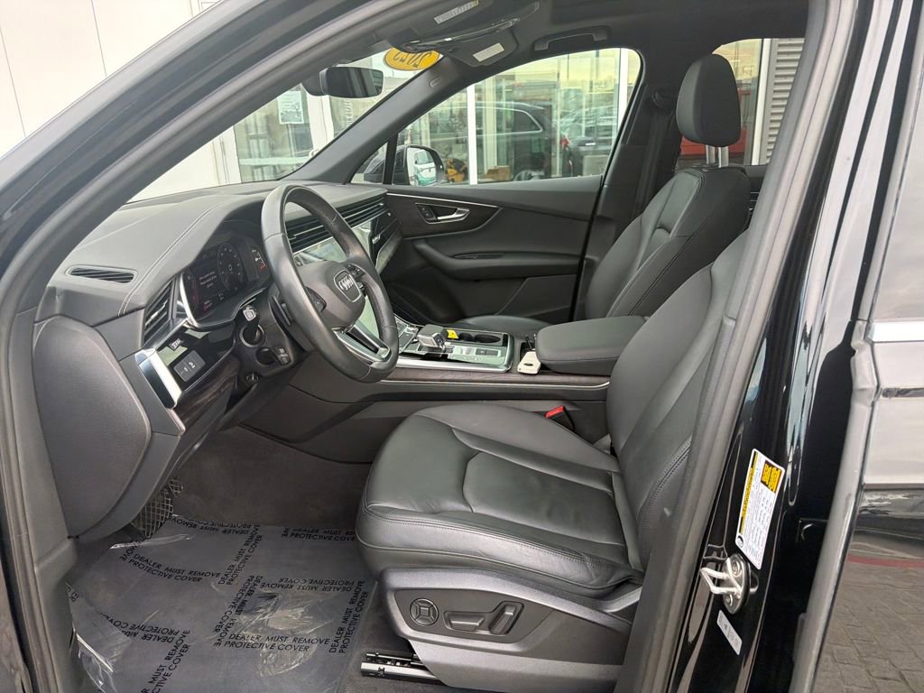 Used 2023 Audi Q7 2.0T Premium w/ Convenience Package image 9