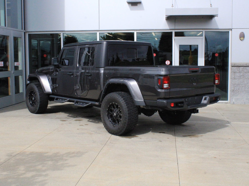 Used 2022 Jeep Gladiator Sport AWD/4WD image 8