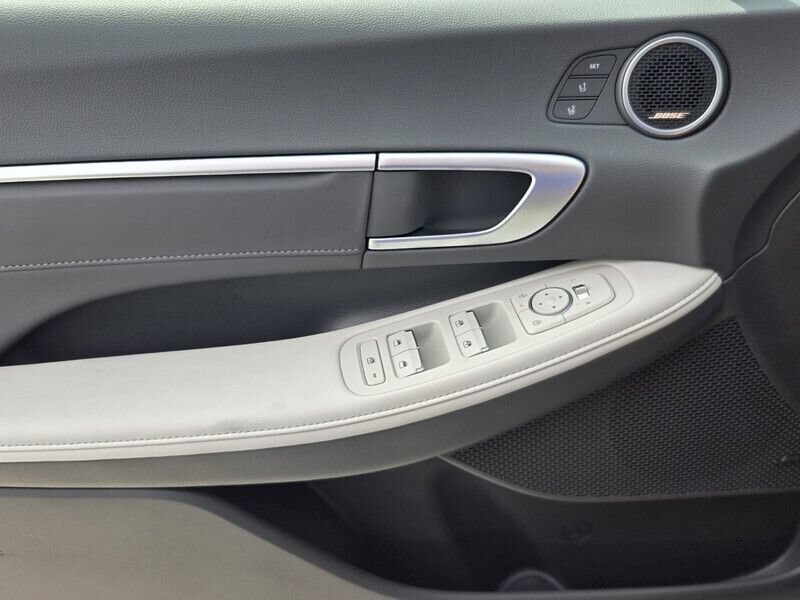 New 2026 Hyundai Sonata Limited FWD image 12