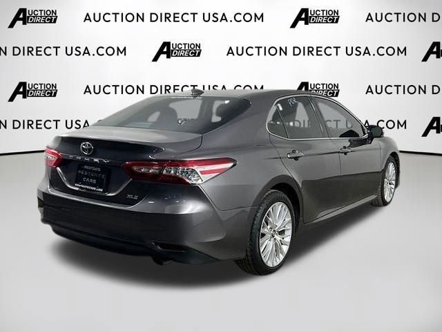 Used 2020 Toyota Camry XLE FWD image 11