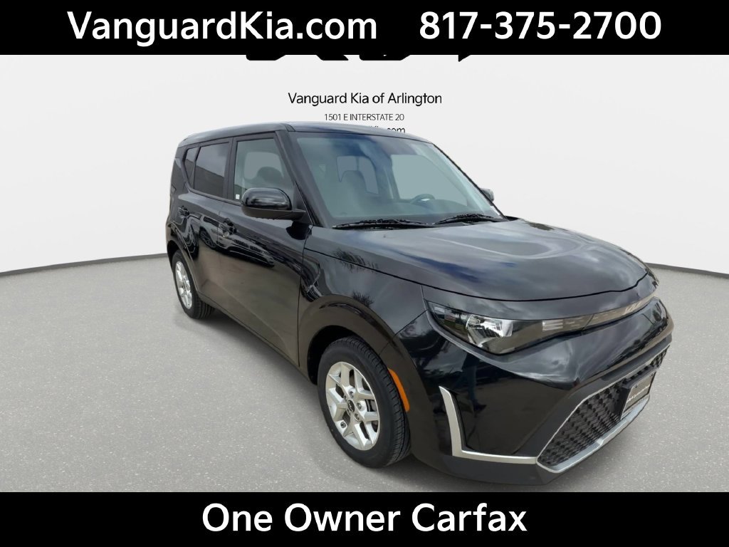 Certified 2025 Kia Soul LX w/ LX Technology Package FWD image 2