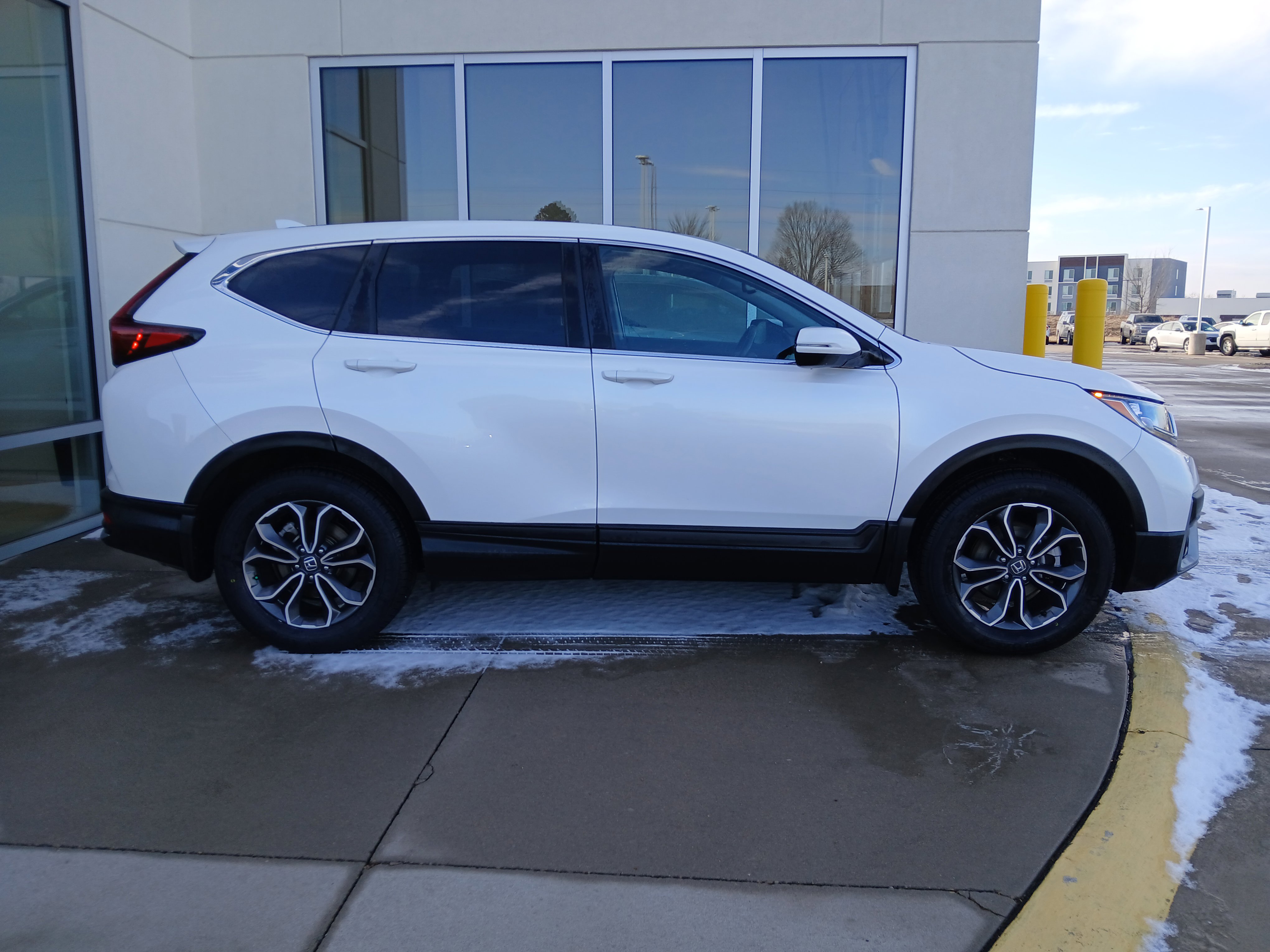 Used 2022 Honda CR-V EX-L image 6