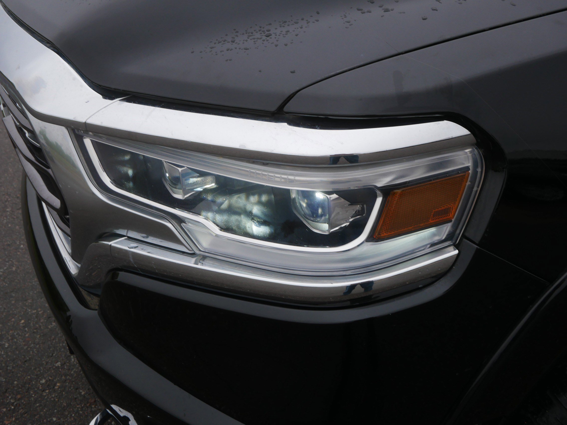 Used 2019 RAM 1500 Limited w/ Advanced Safety Group AWD/4WD image 15