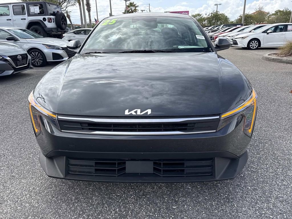 Used 2025 Kia K4 LXS image 9