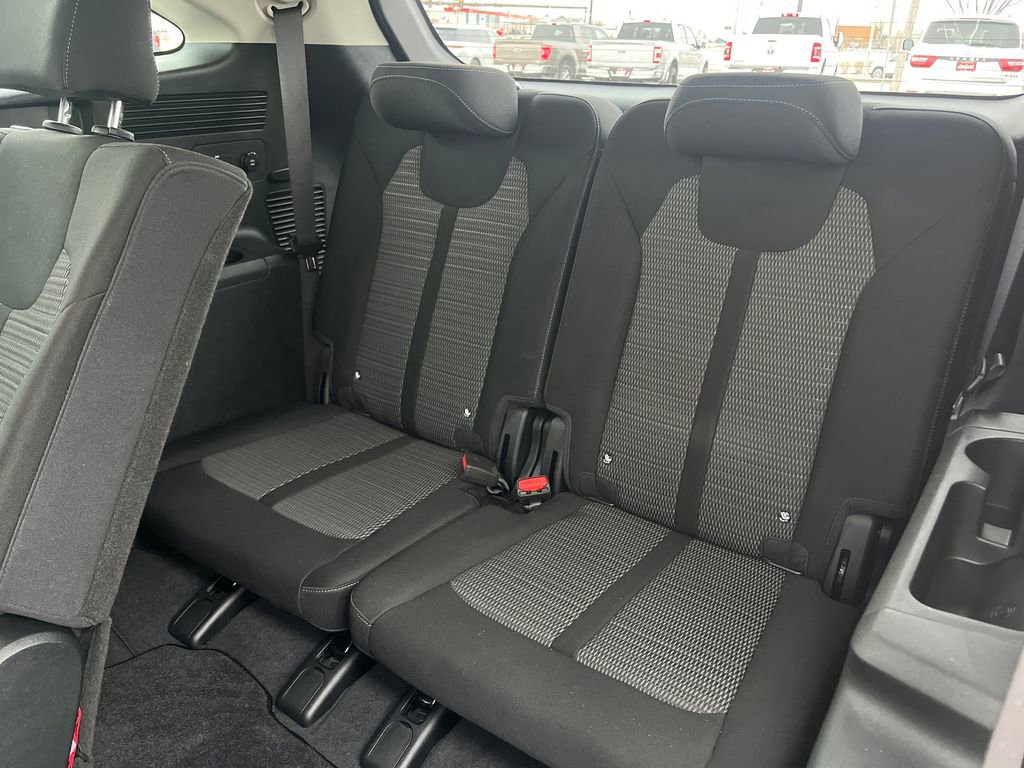 Used 2024 Kia Sorento LX image 29