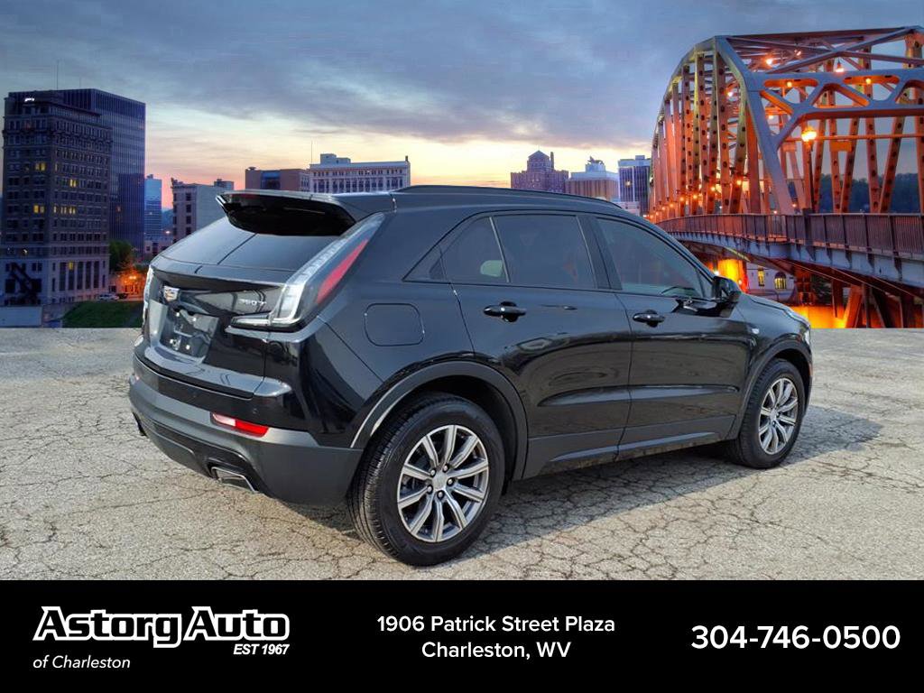 Used 2020 Cadillac XT4 Sport w/ Technology Package image 3