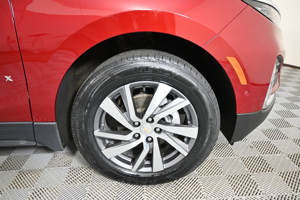 Used 2023 Chevrolet Equinox Premier AWD/4WD image 11