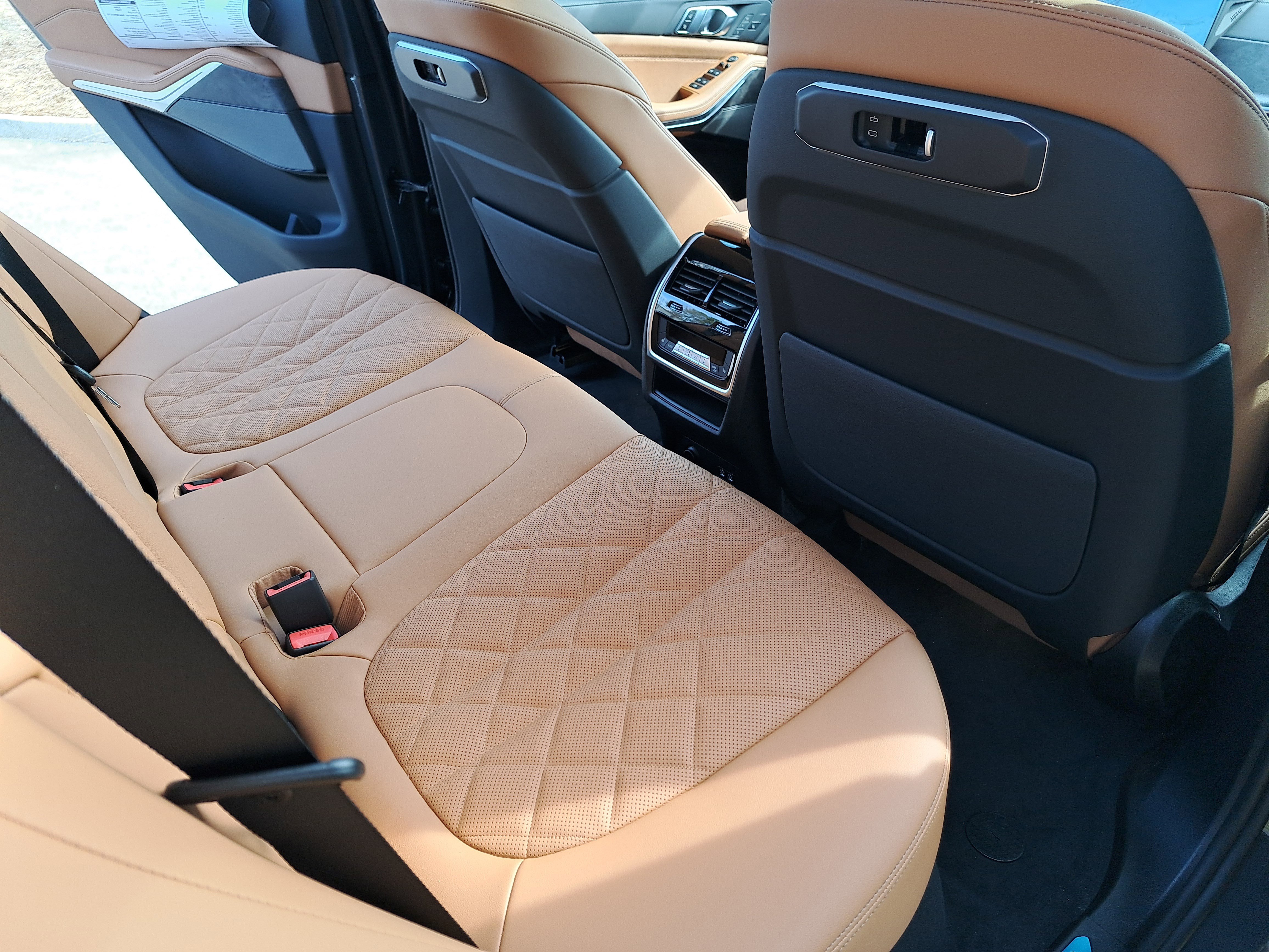 New 2026 BMW X5 xDrive40i w/ Climate Comfort Package AWD/4WD image 11