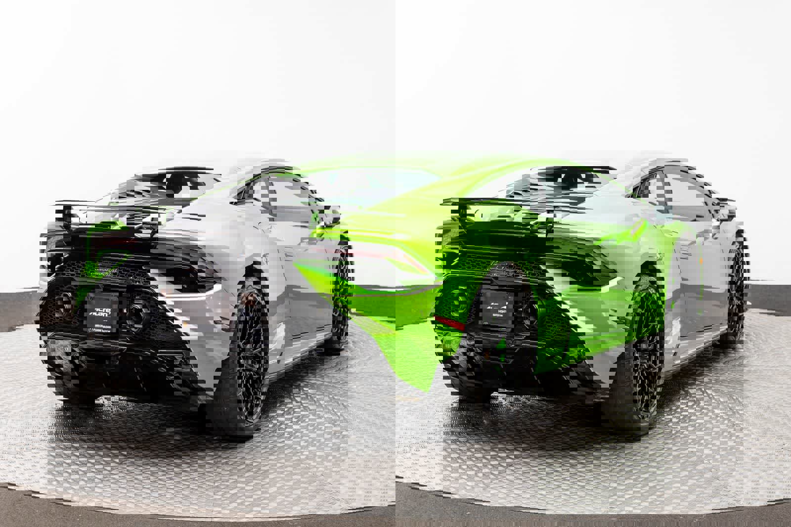 Used 2024 Lamborghini Huracan Tecnica image 22