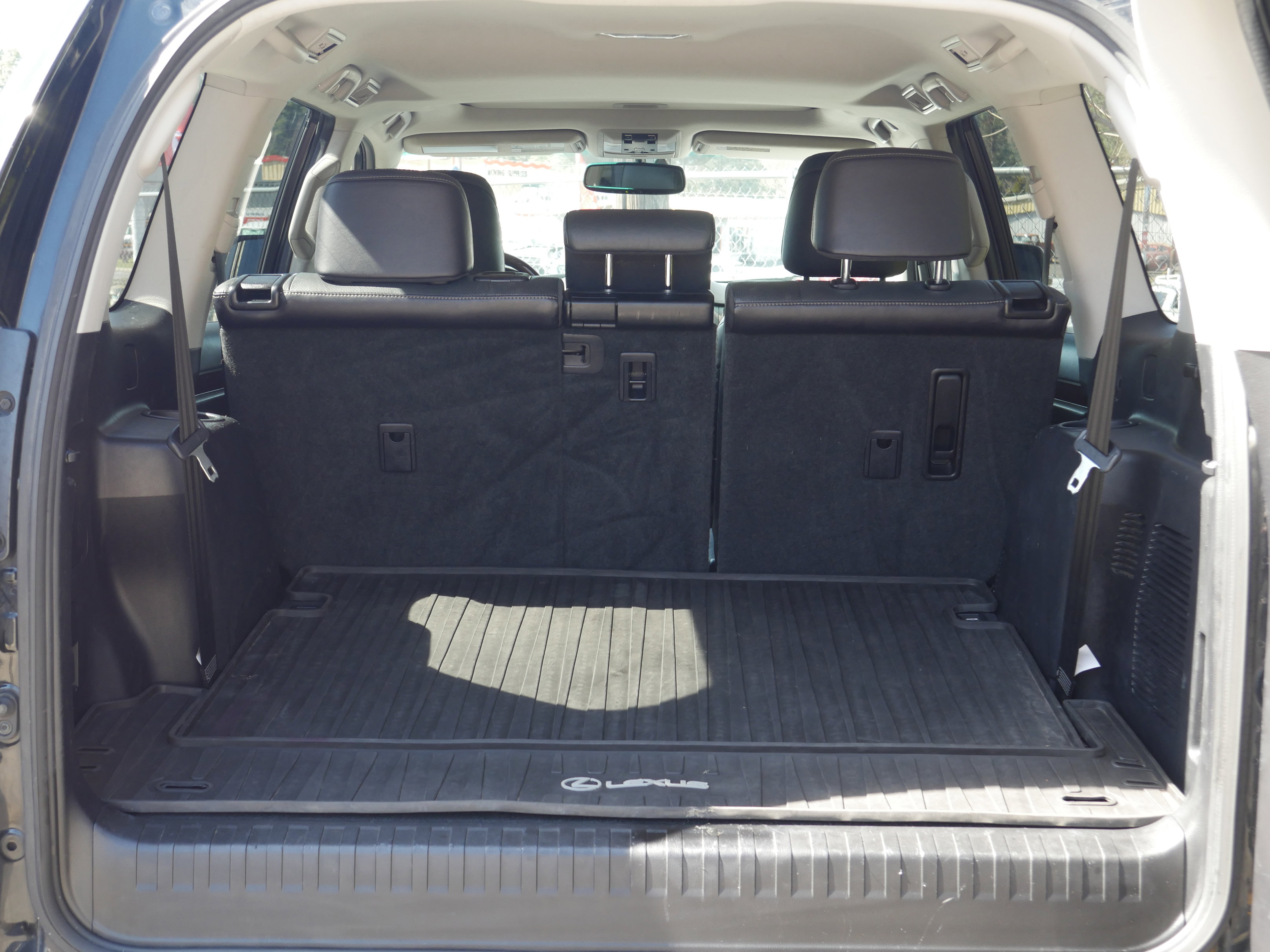 Used 2016 Lexus GX 460 w/ Premium Package image 26