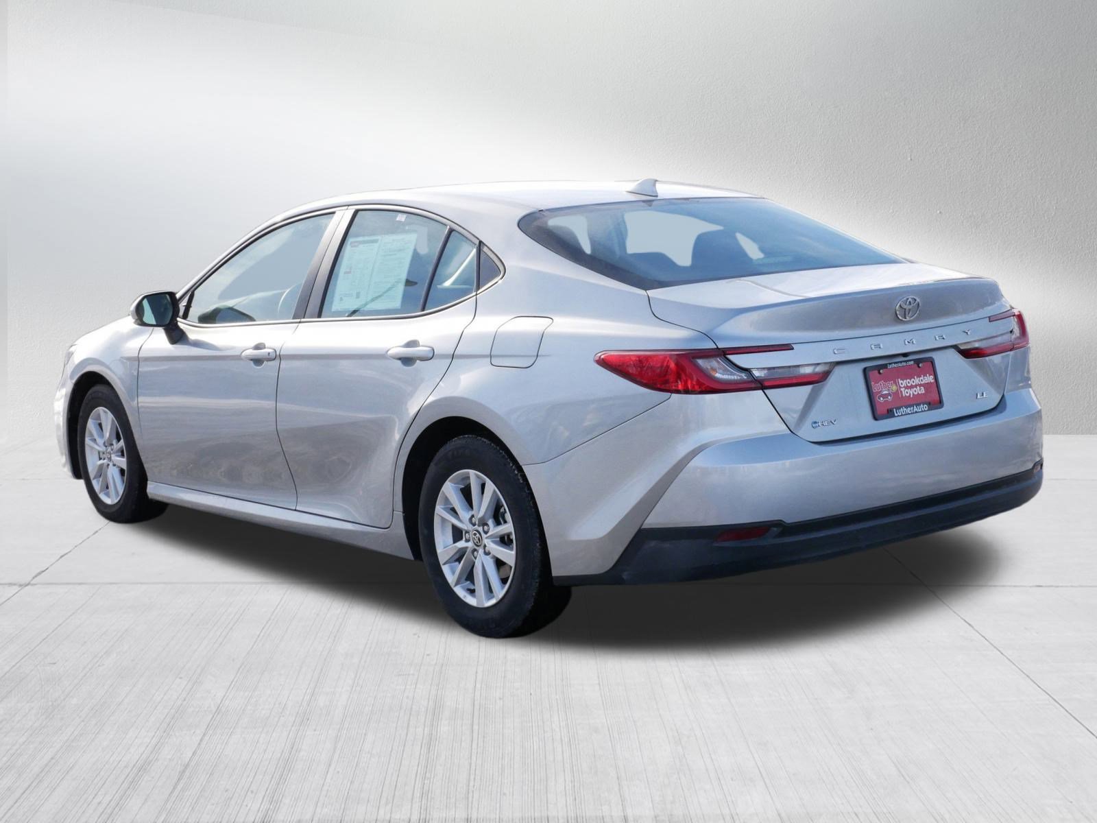 Certified 2025 Toyota Camry LE image 5