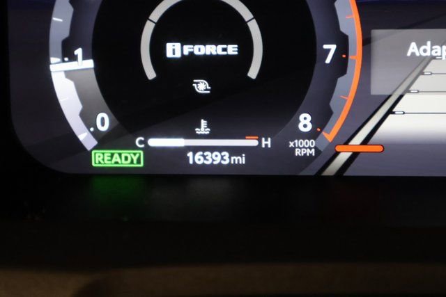 Certified 2025 Toyota 4Runner 4WD image 17