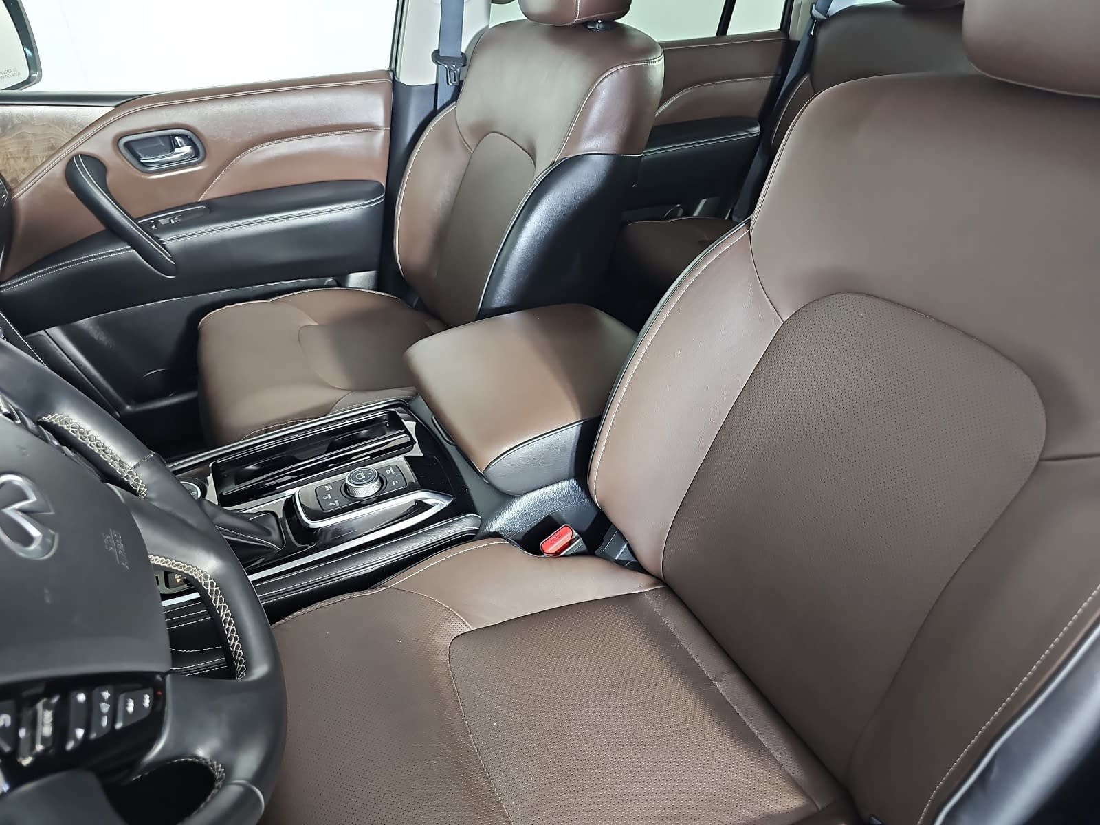 Used 2023 INFINITI QX80 Premium Select w/ Cargo Package AWD/4WD image 15