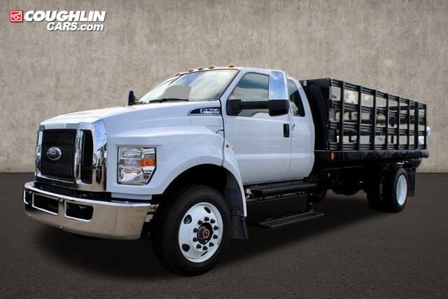New 2024 Ford F750 2WD SuperCab Super Duty image 2