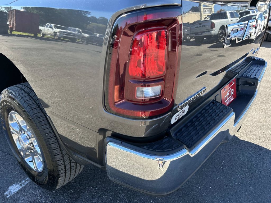 Used 2025 RAM 2500 Big Horn AWD/4WD image 17