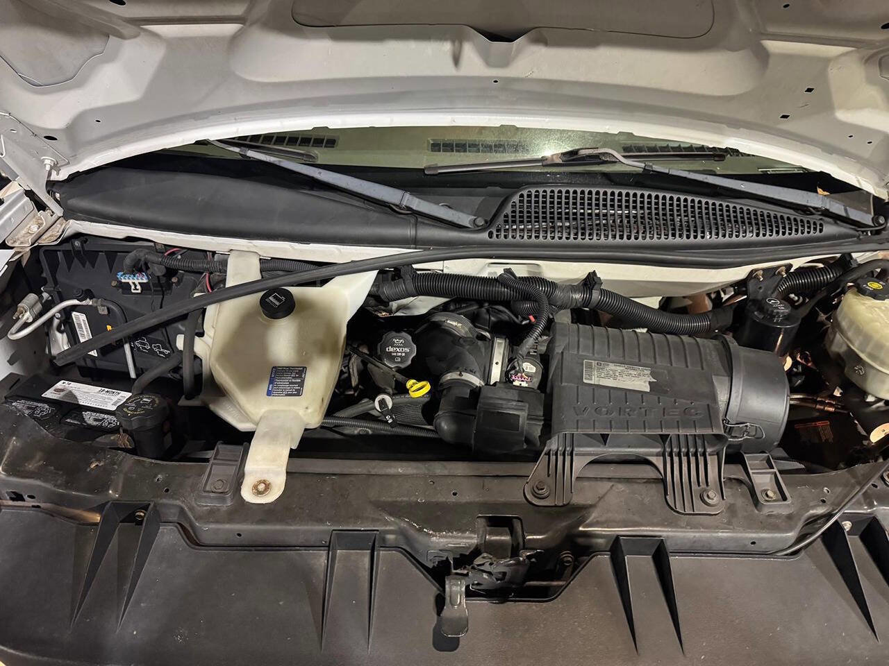 Used 2014 Chevrolet Express 3500 image 15