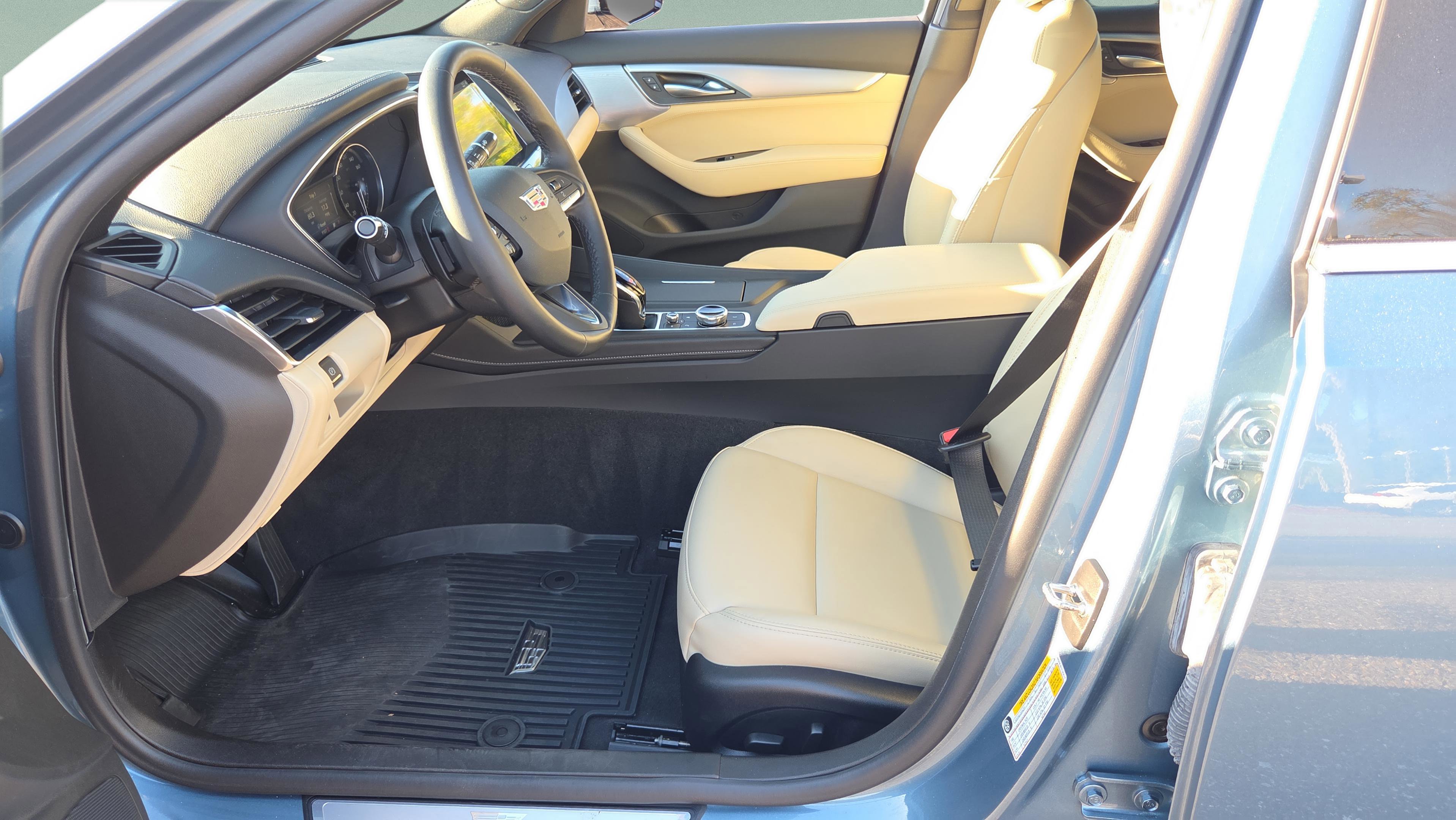 Used 2024 Cadillac CT5 Luxury w/ Sun And Sound Package image 10