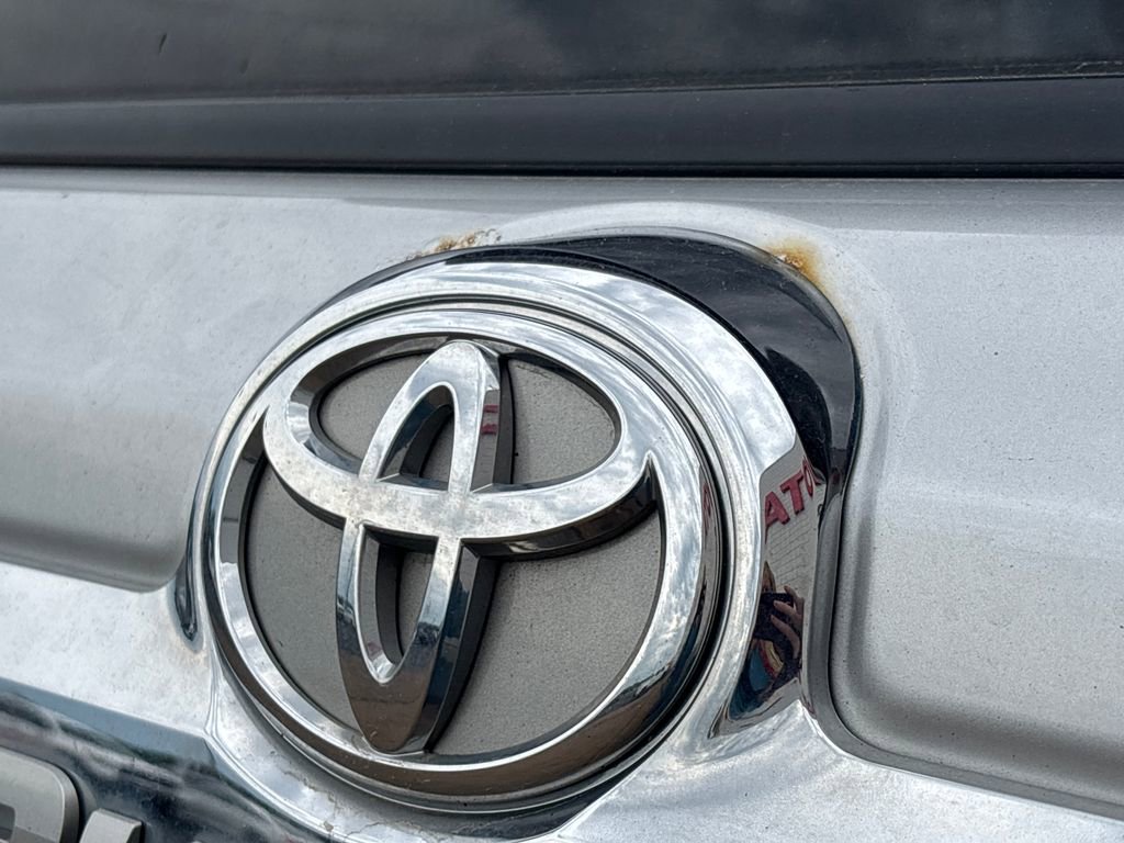 Used 2015 Toyota 4Runner Limited AWD/4WD image 32