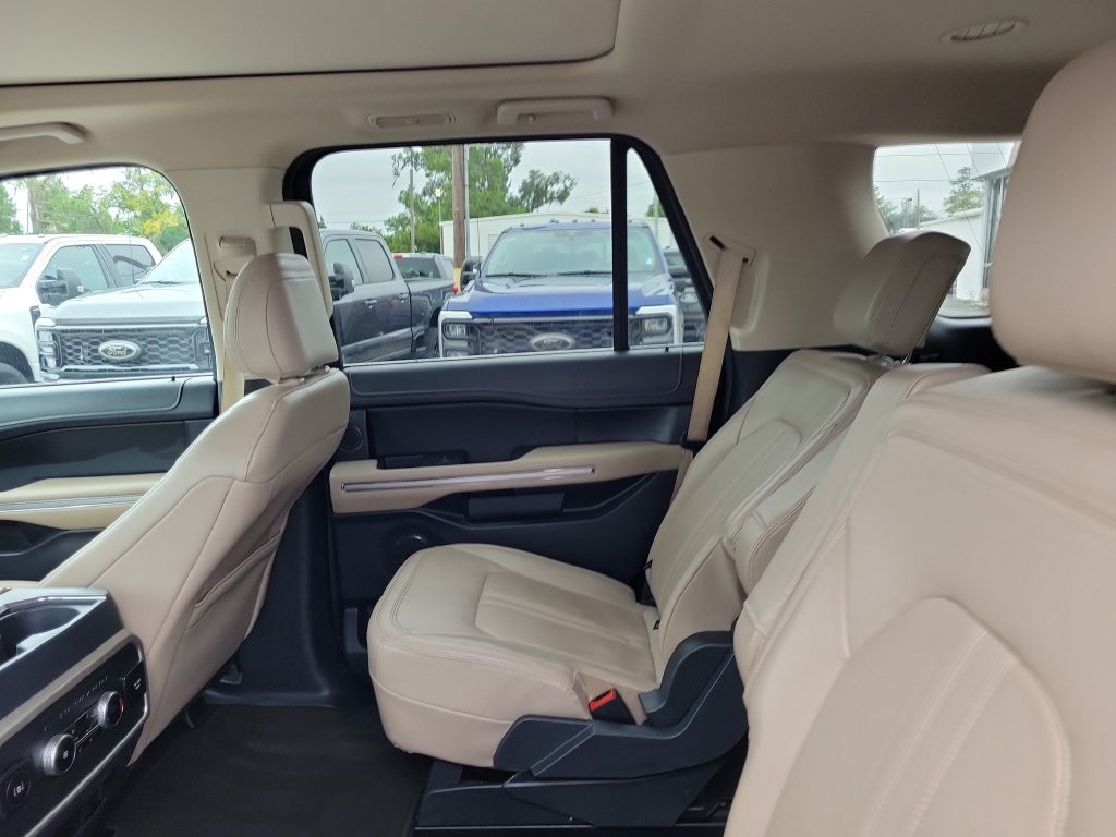 Used 2024 Ford Expedition Limited RWD image 20