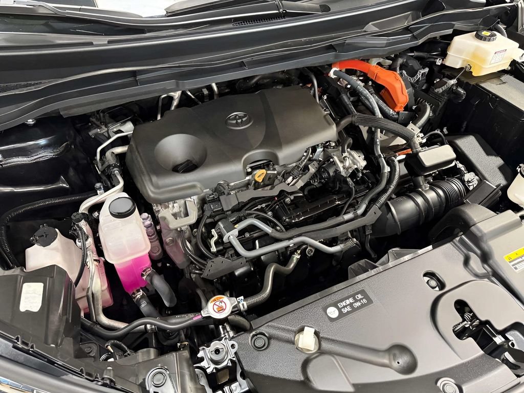 Used 2024 Toyota Sienna LE AWD/4WD image 41