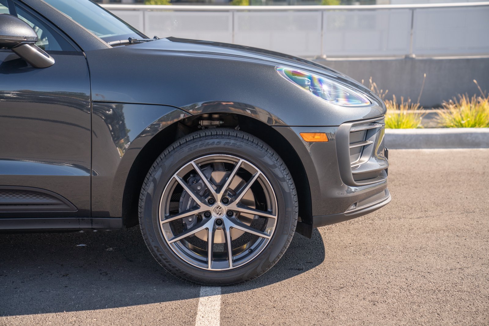 Certified 2026 Porsche Macan AWD/4WD image 9