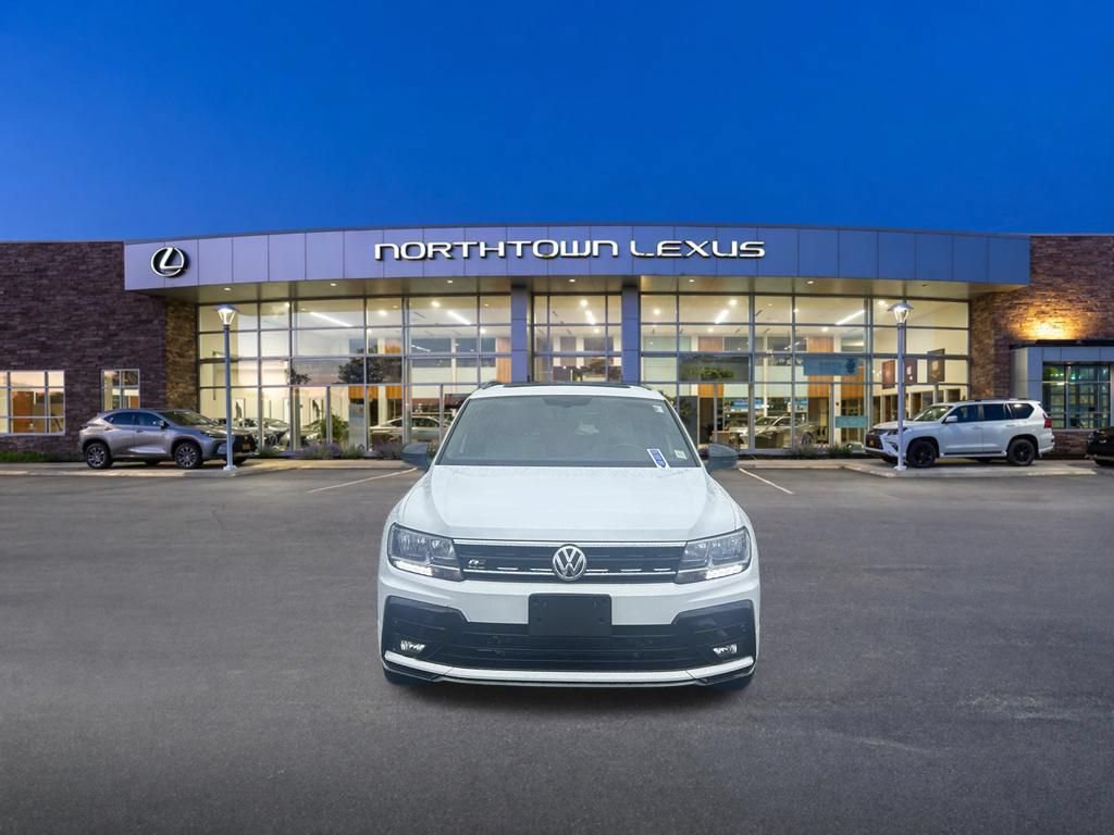 Used 2021 Volkswagen Tiguan SE R-Line AWD/4WD image 19