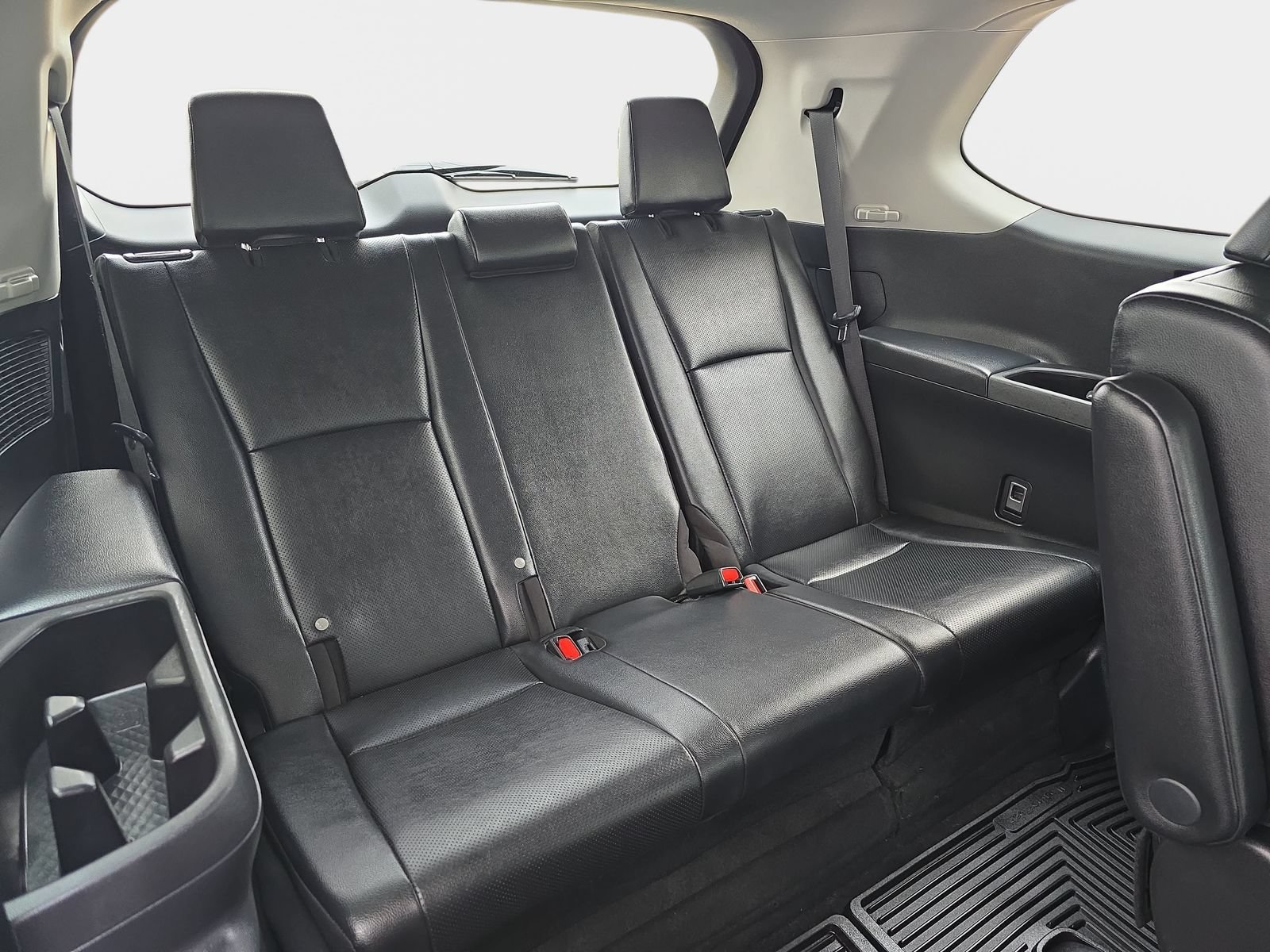 Used 2025 Toyota Grand Highlander AWD image 16