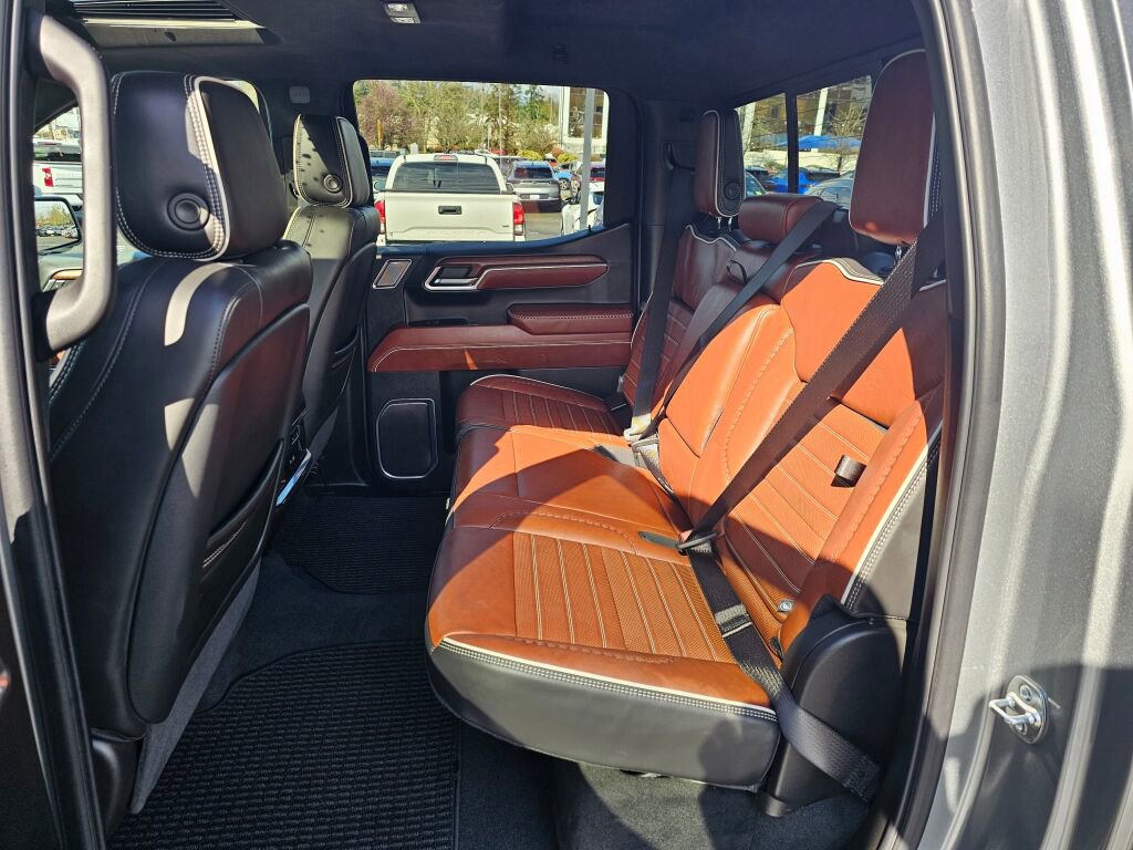 Used 2025 GMC Sierra 1500 Denali Ultimate AWD/4WD image 24
