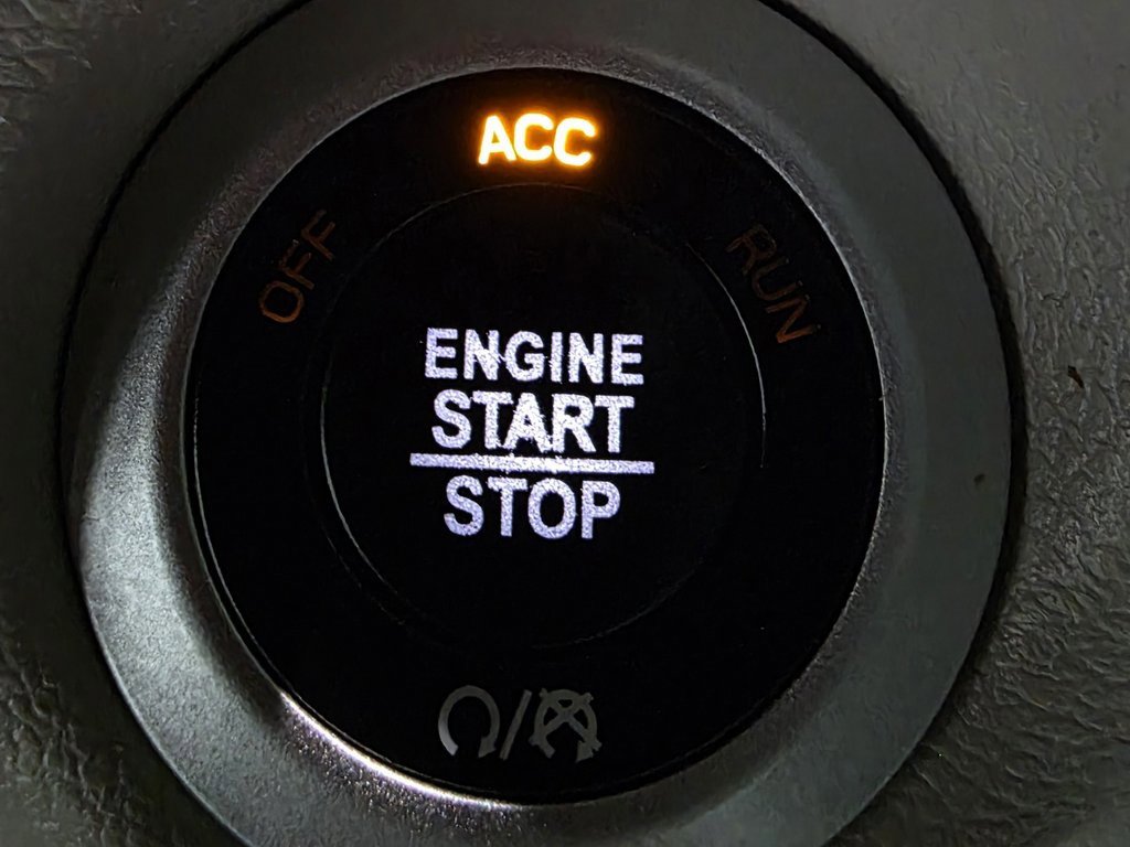 Used 2020 Chrysler Voyager Lxi image 42