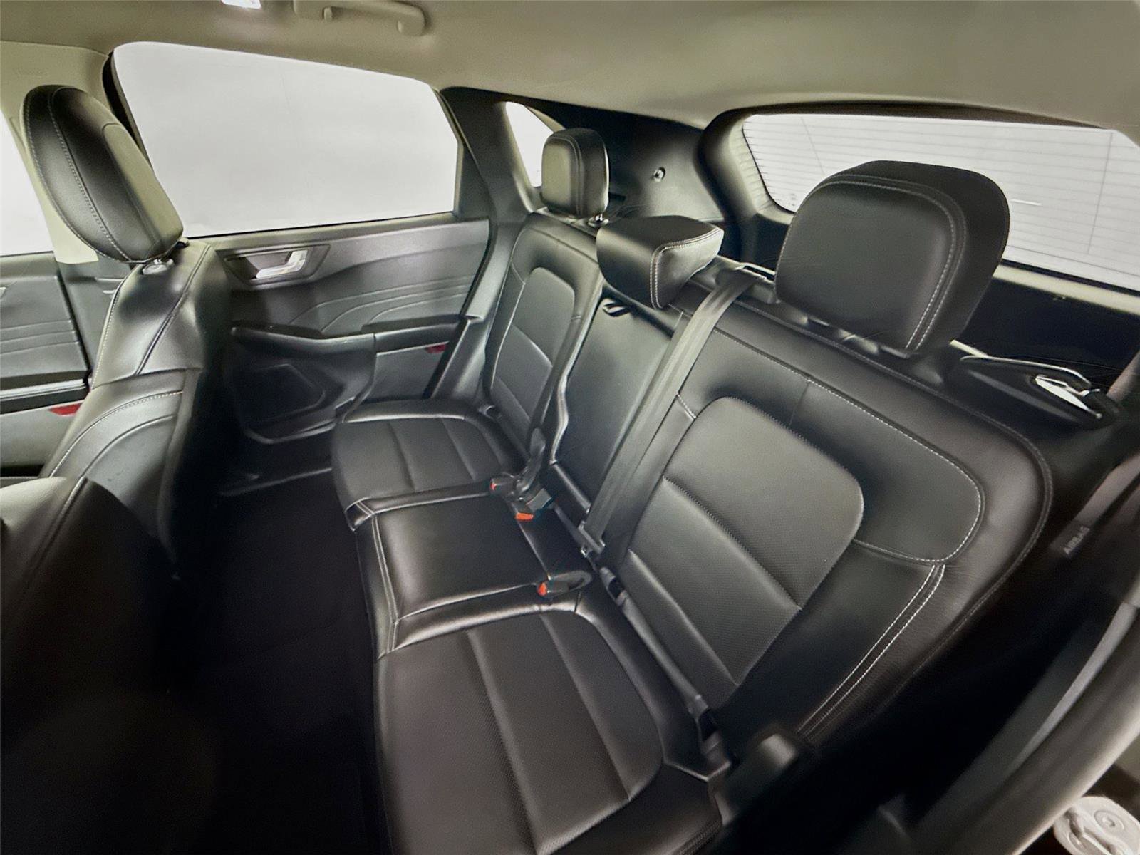 Used 2022 Ford Escape Titanium image 20