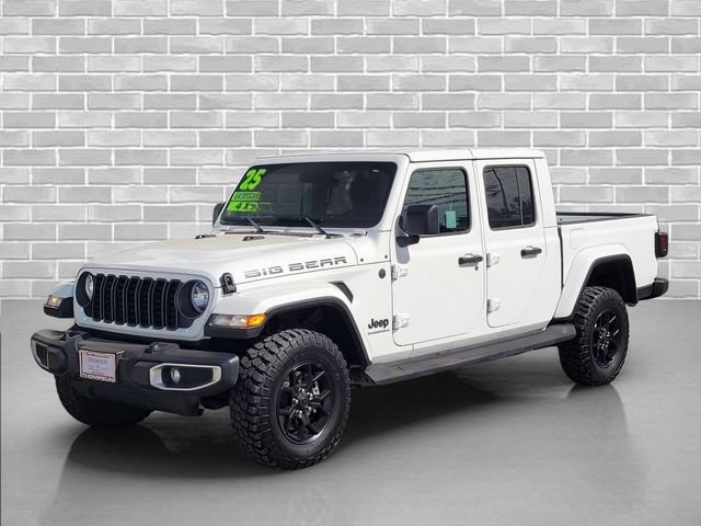 Used 2025 Jeep Gladiator Sport AWD/4WD image 10