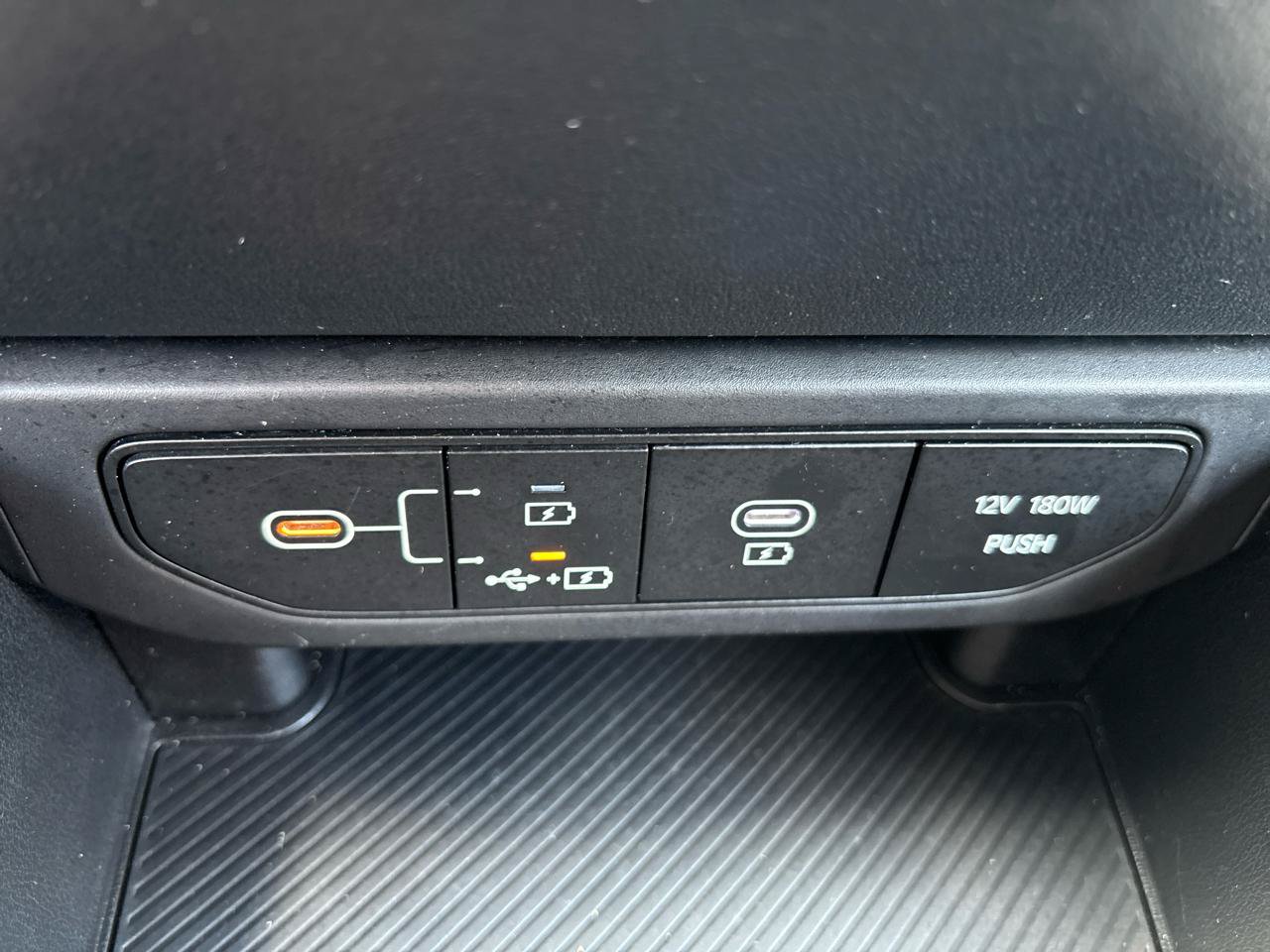 Used 2025 Kia K4 FWD image 25