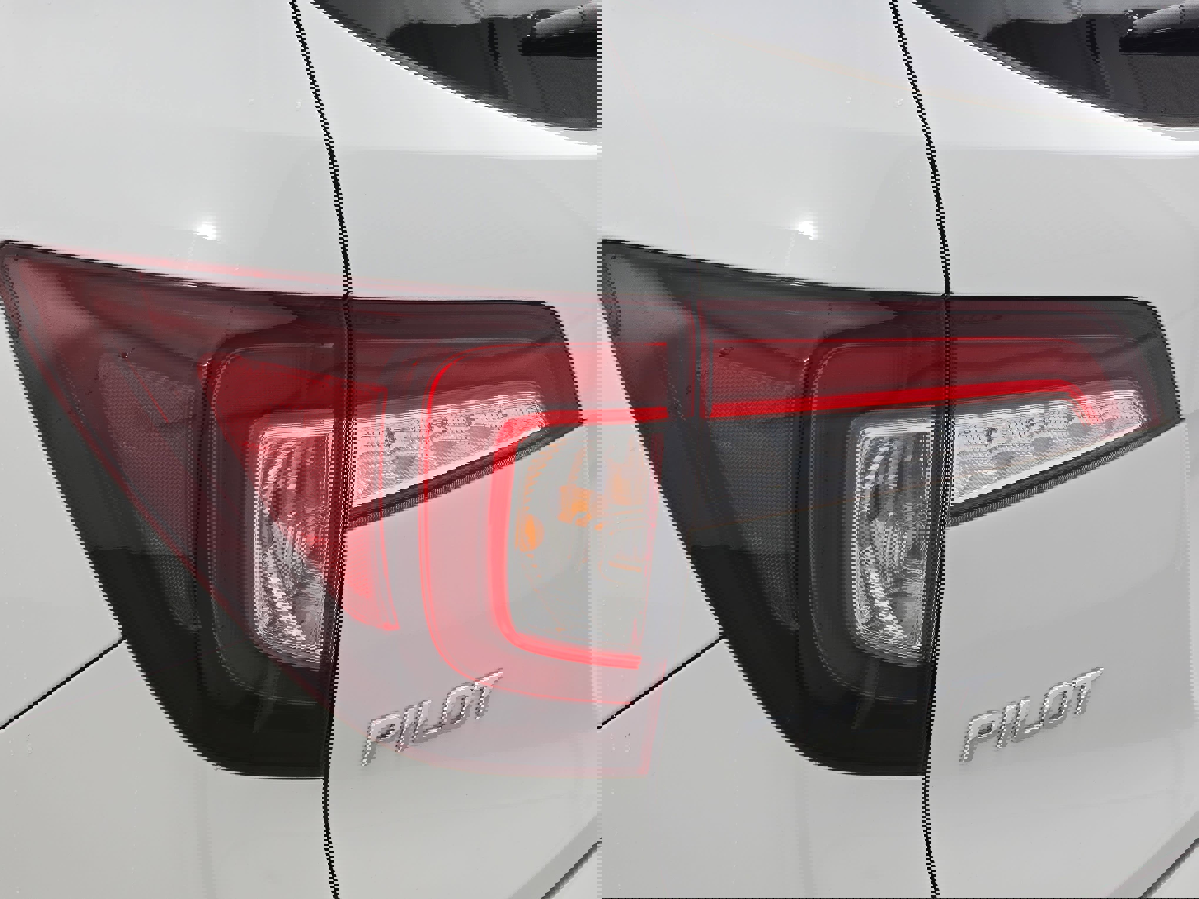 Certified 2022 Honda Pilot Sport image 34