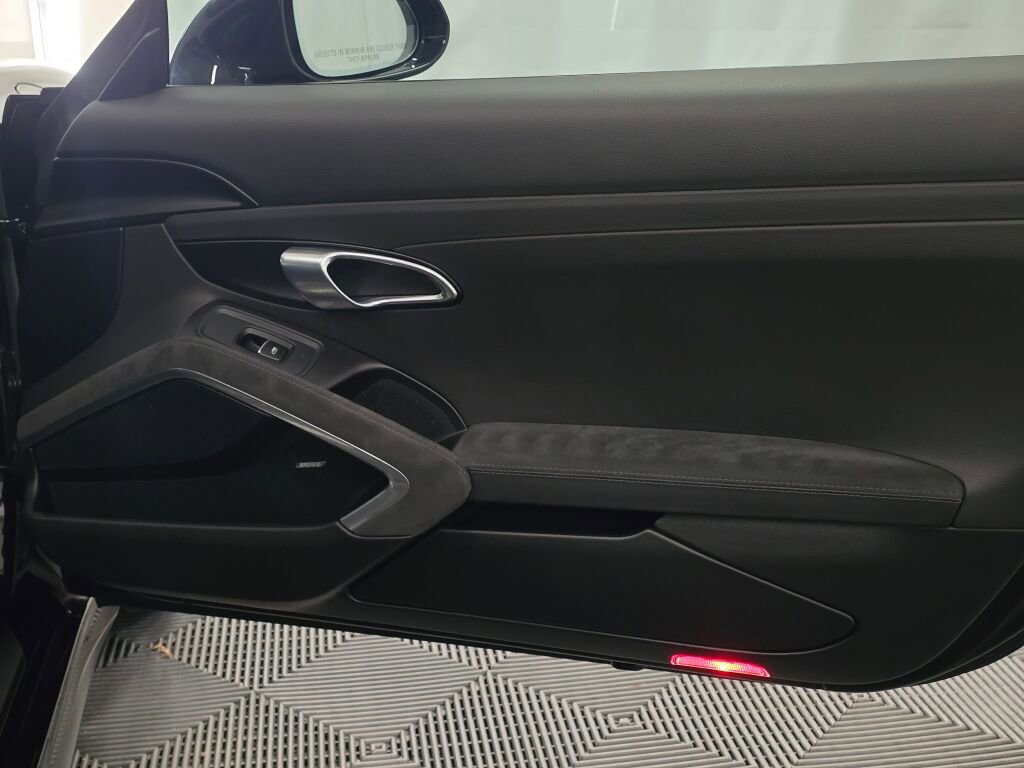 Certified 2018 Porsche 911 Carrera GTS RWD image 23