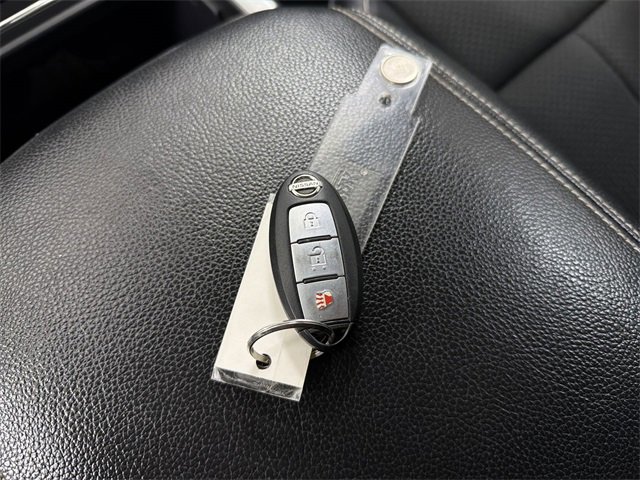 Used 2017 Nissan Titan PRO-4X image 30