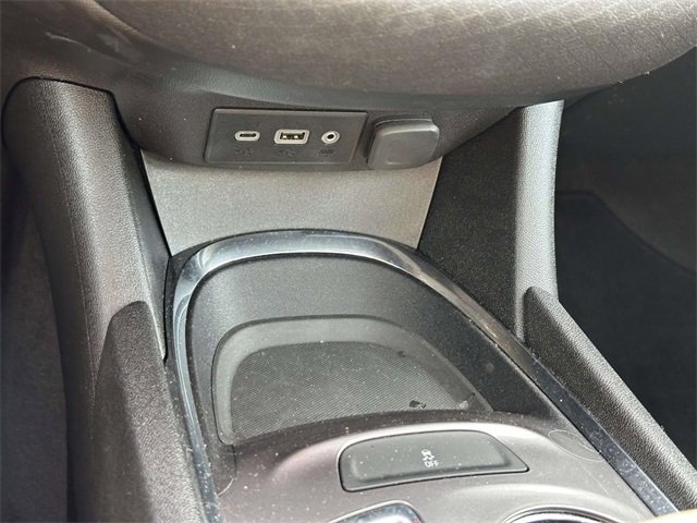 Used 2023 Chevrolet Malibu LT image 24